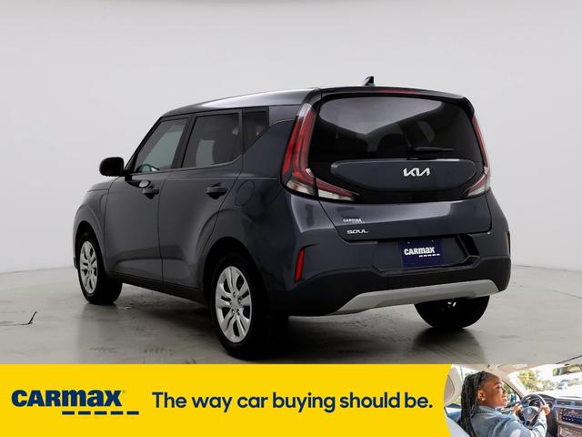 2023 kia soul lx