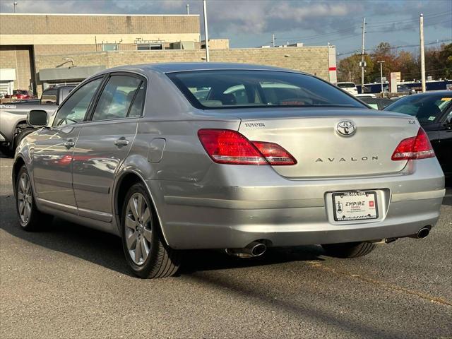 2007 toyota avalon xls