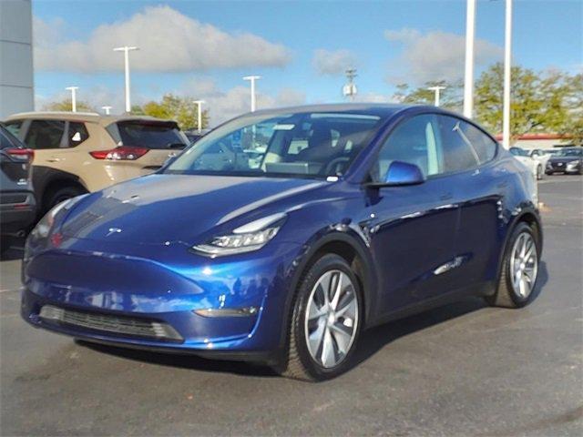 2022 tesla model y long range