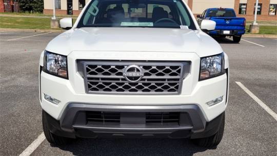 2024 Nissan Navara (Frontier) sv