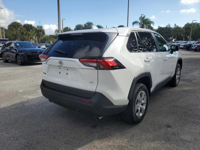 2023 toyota rav4 le