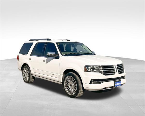 2015 lincoln navigator base