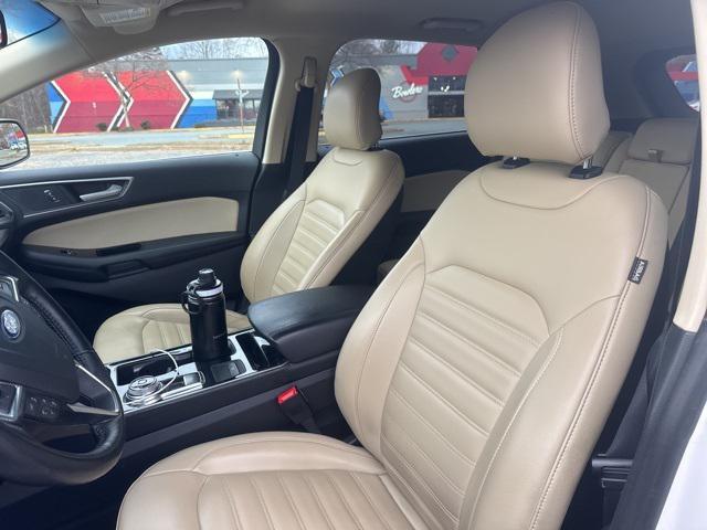 2019 ford edge sel