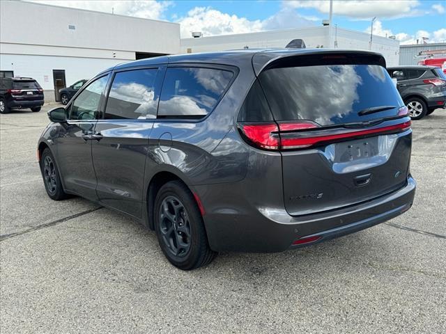 2022 chrysler pacifica hybrid limited