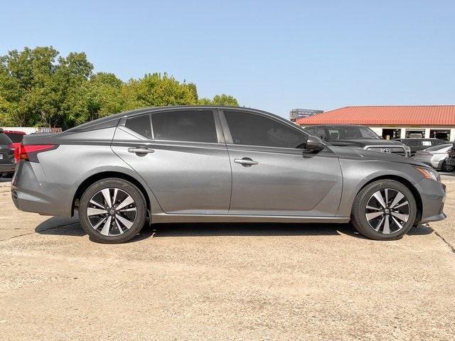 2021 nissan altima 2.5 sv