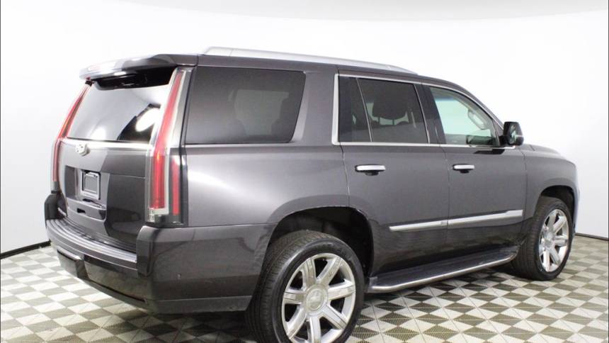2017 cadillac escalade luxury