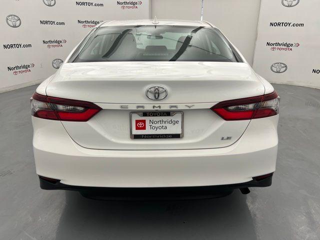 2023 toyota camry le