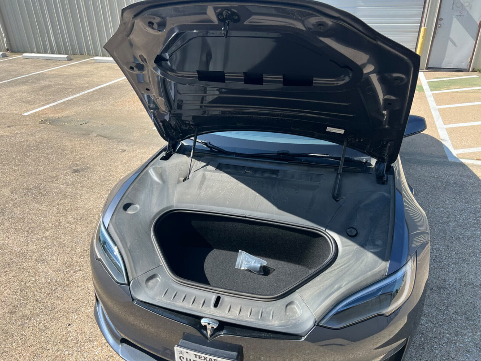 2023 tesla model s plaid