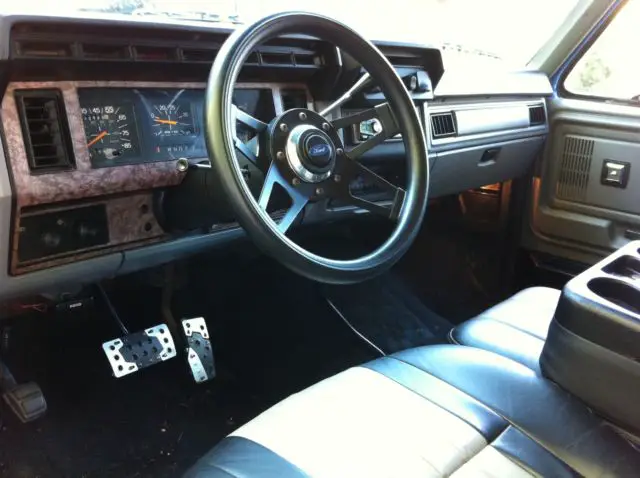1985 ford f250, supercab, 4x4, 351, auto, lifted 35 inch tires