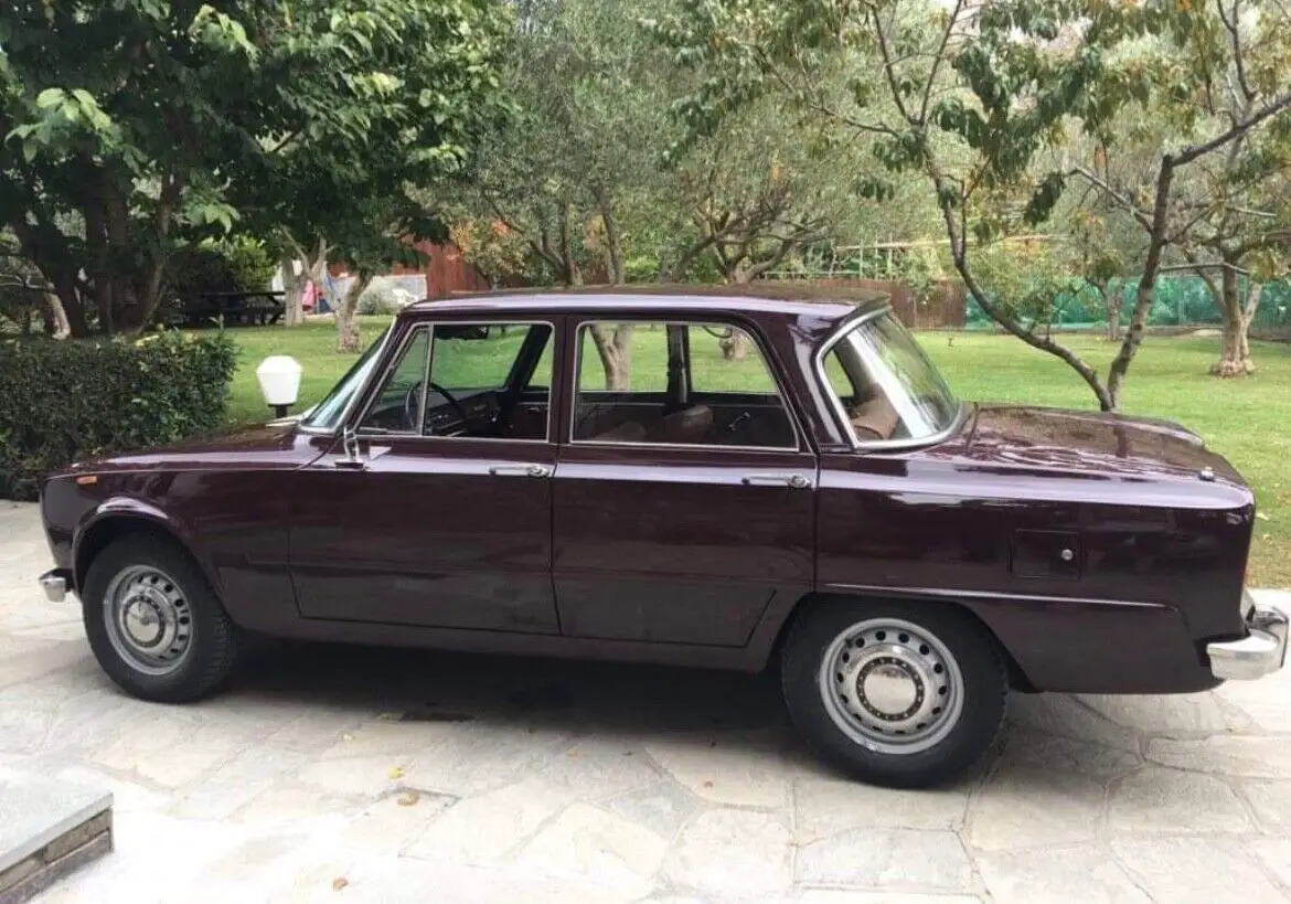 beautiful well maintained alfa romeo