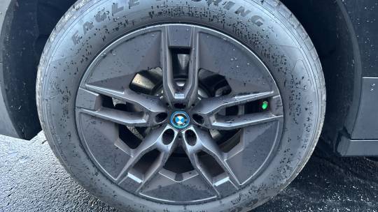2024 BMW iX