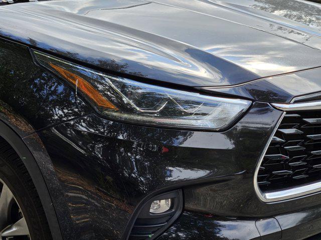 2021 toyota highlander platinum
