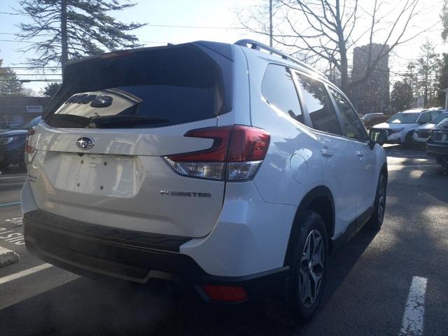 2024 subaru forester premium
