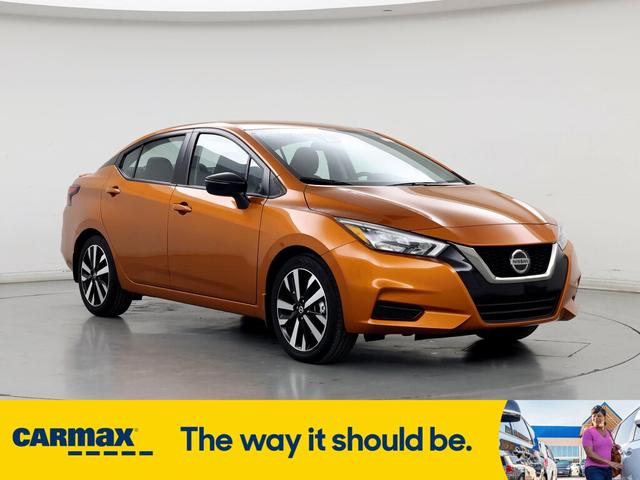 2022 nissan versa sr