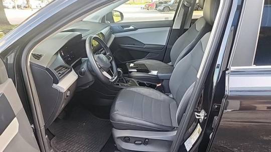 2022 volkswagen taos se