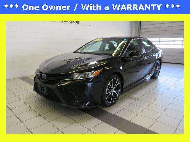 2019 toyota camry le