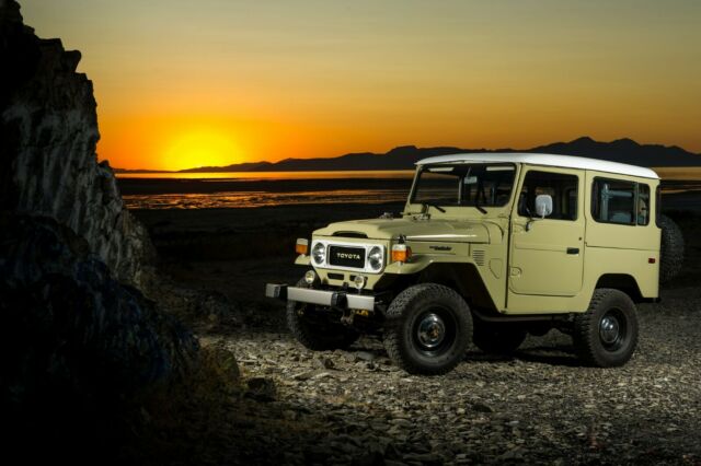 no reserve!!!!!!! 1981 toyota land cruiser fj40 frame off restoration usa spec