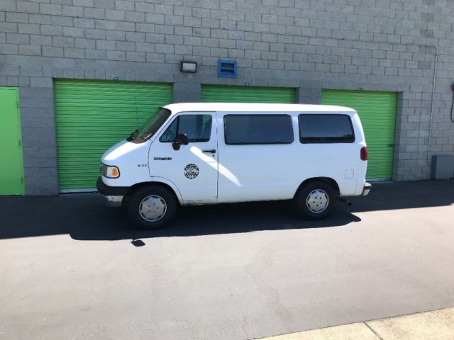 dodge b150 van - v8 - dajiban