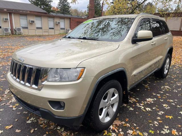 2012 jeep grand cherokee laredo