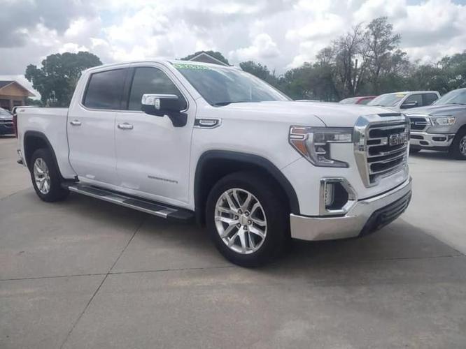 2021 gmc sierra 1500 crew cab slt pickup 4d 5 3/4 ft in wichita, kansas