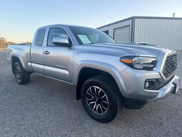 2022 toyota tacoma trd sport