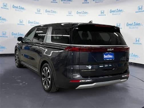 2022 kia carnival ex passenger van in galeville, new york