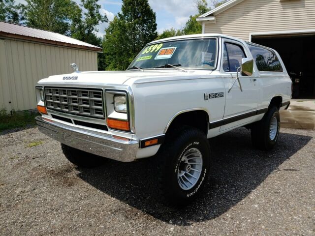1981 dodge ramcharger big horn edition