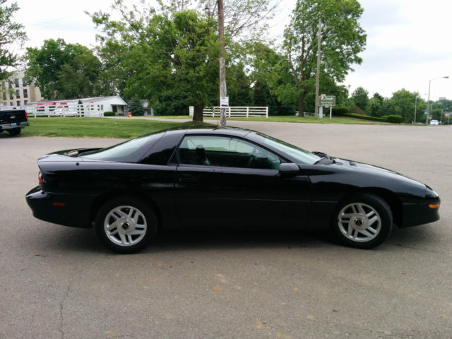 1994 chevrolet camaro z28 only 17k miles! 6 speed!