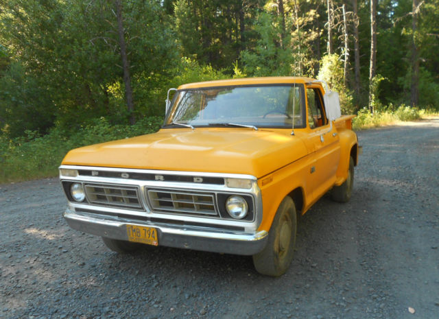 1976 ford f-100 short bed step side pick-up- west coast cancer free- runs, drive