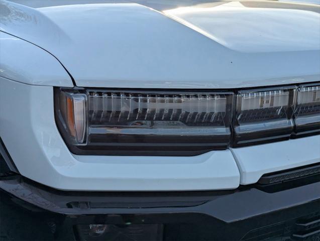 2024 gmc hummer ev suv 2x