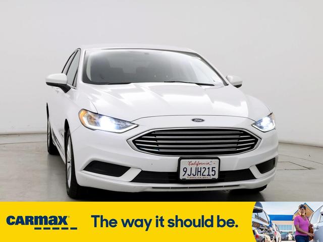 2018 ford fusion hybrid se