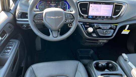 2022 Chrysler Pacifica