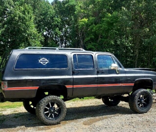 1989 gmc suburban suv black 4wd automatic v15 conventional