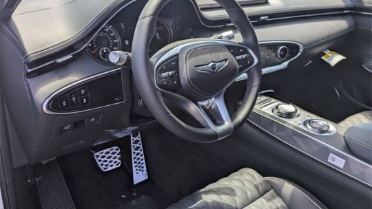 2025 Genesis GV70