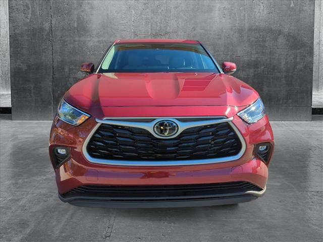 2023 toyota highlander le