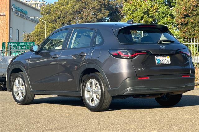 2023 honda hr-v lx