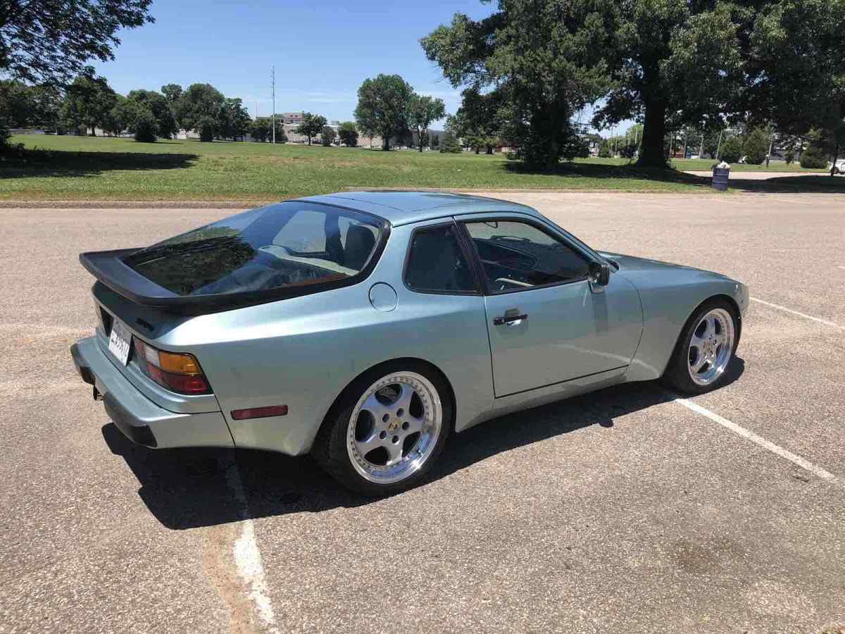 1986 porsche 944 coupe green rwd manual