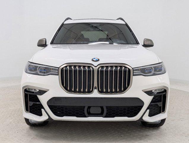 2022 bmw x7 m50i