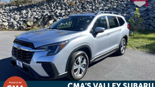 2024 subaru ascent premium 8-passenger