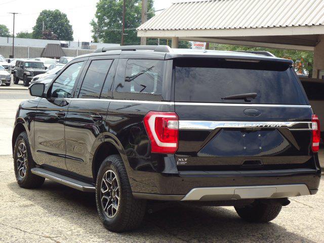 2021 ford expedition xlt