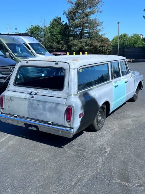 1970 gmc suburban suv grey rwd automatic