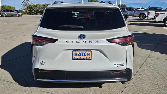2023 toyota sienna platinum 7 passenger