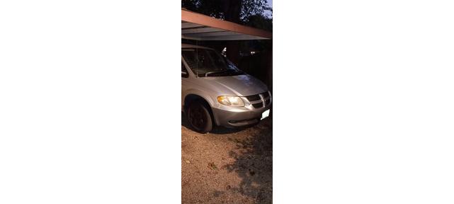 2002 dodge caravan se