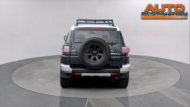 2010 toyota fj cruiser base