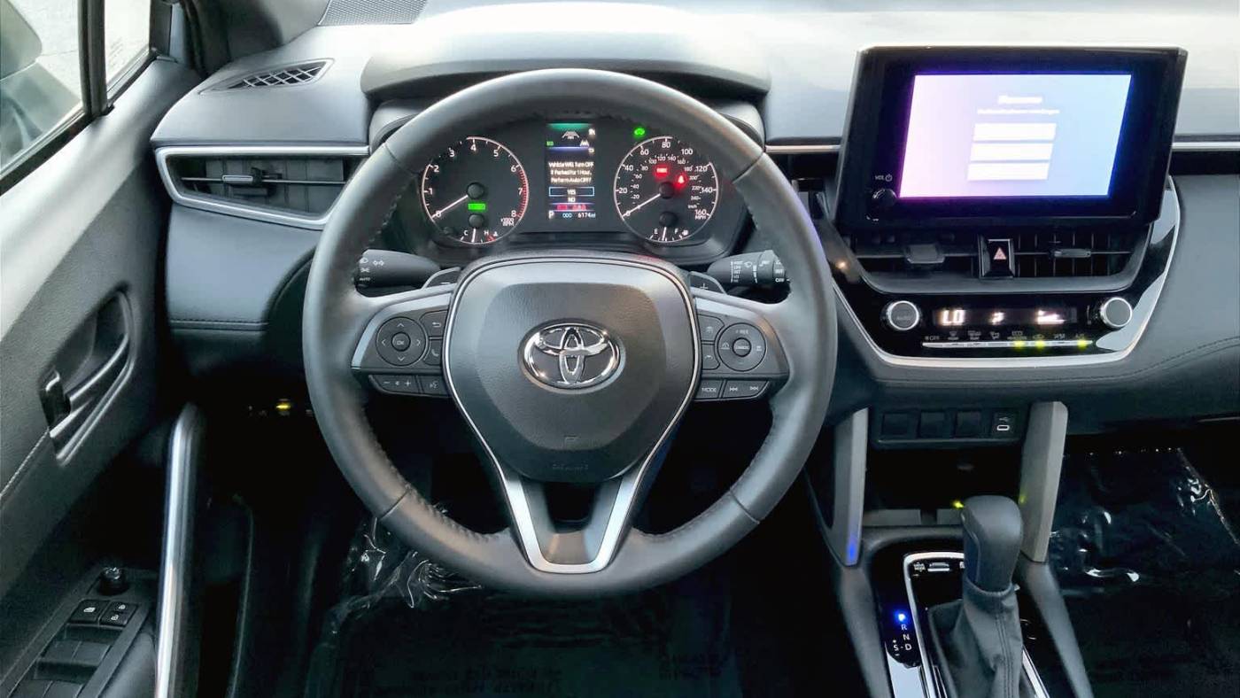 2024 toyota corolla cross hybrid se