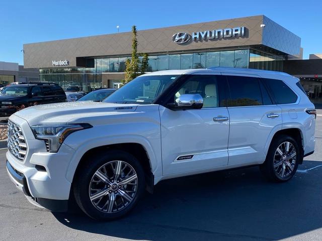 2023 toyota sequoia capstone