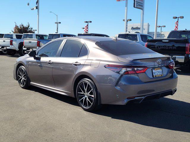 2024 toyota camry se