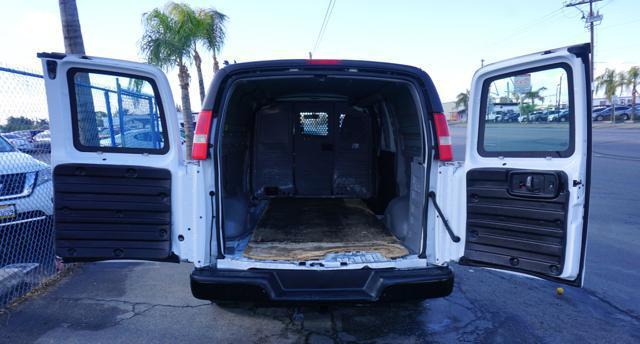 2013 gmc savana 2500 work van