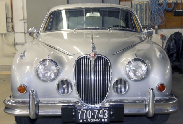 1962 jaguar mk2 3,8 litre sedan