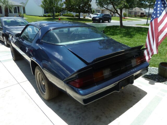 1981 chevrolet camaro z28 coupe 2-door
